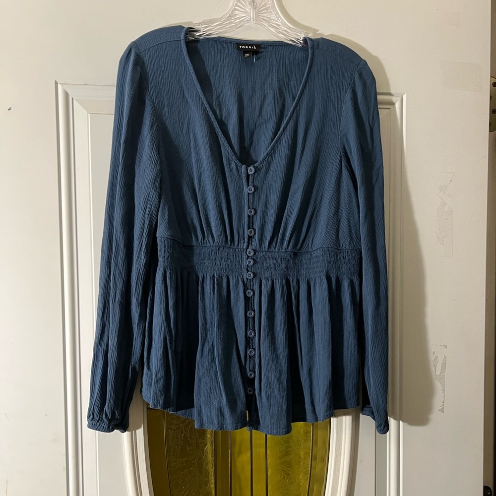 Torrid size 00 / US 10 babydoll top blue